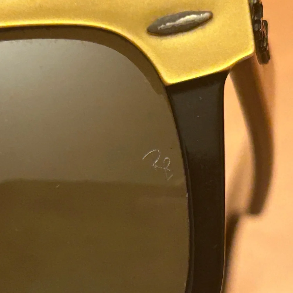 Ray-Ban Classic Black and Gold Wayfarer Sunglasses